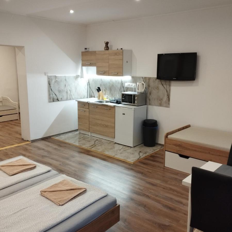 Apartmany 77 Вельки-Медер Номер фото